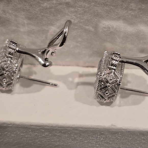 Judith Ripka Sterling Silver 925 Omega Back Earrings - Picture 4 of 8